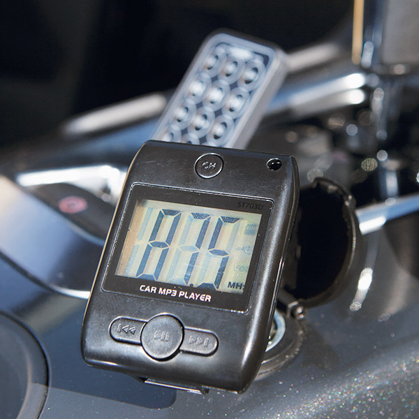 MP3 Player and FM Transmitter for Cars 144392